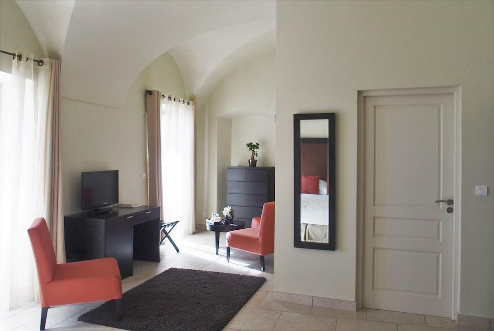 Perla Rossa Hotell LʼÎle-Rousse Exteriör bild