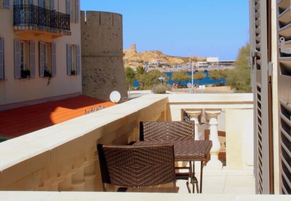Perla Rossa Hotell LʼÎle-Rousse Exteriör bild