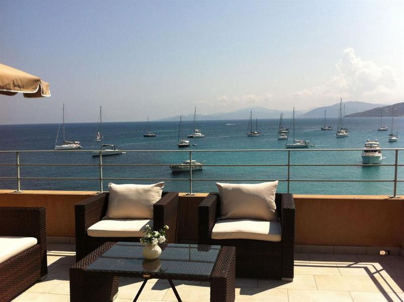 Perla Rossa Hotell LʼÎle-Rousse Exteriör bild